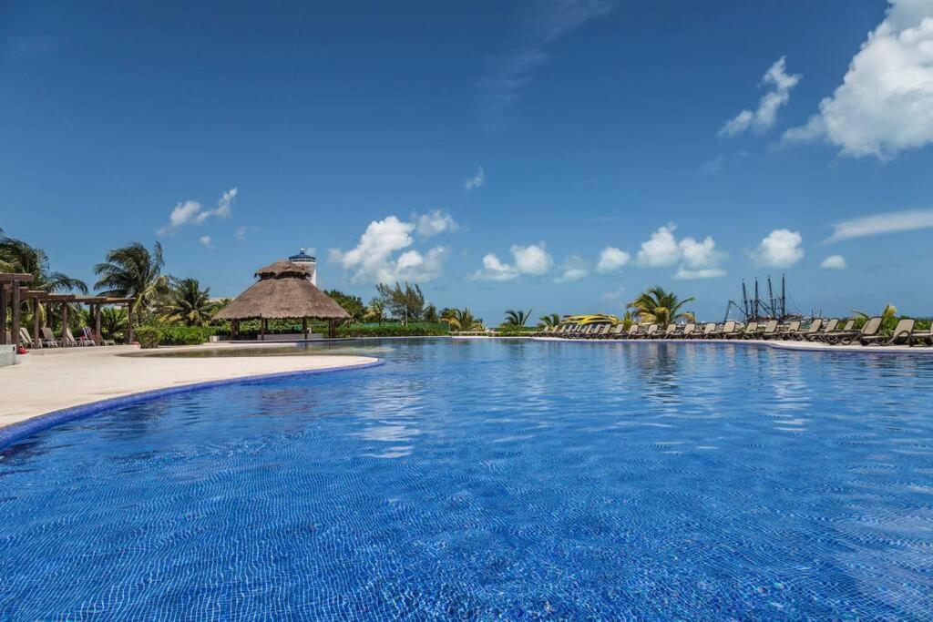 Reef Beachfront 3Bdr Apartment By Casa Paraiso Cancún Extérieur photo